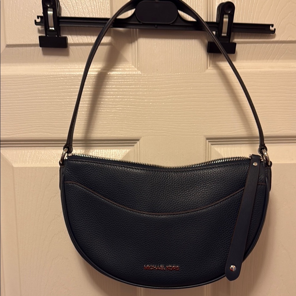 Michael Kors Navy Leather Shoulder/Body Cross Bag with silver hardware